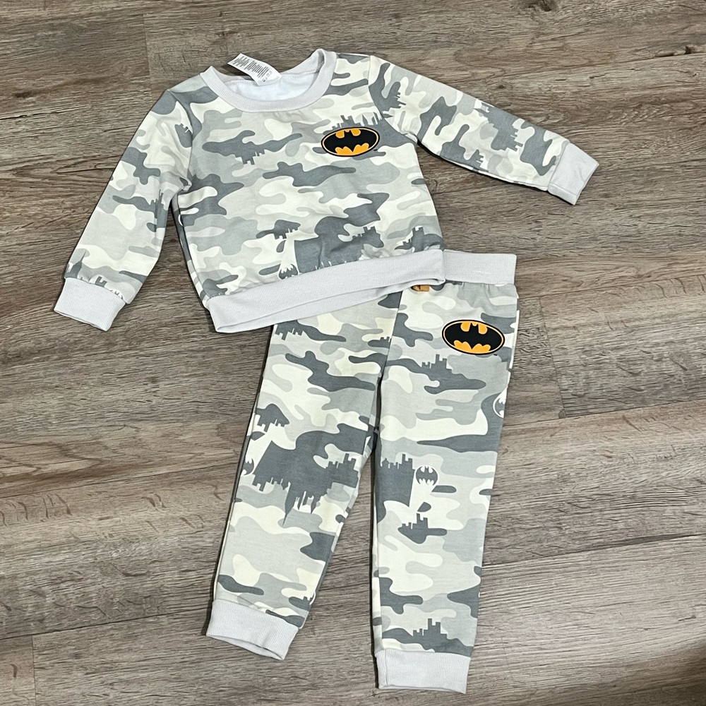 🐻 5 for $20 boys 🐻 winter Batman set